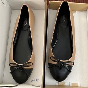 Michael kors flats